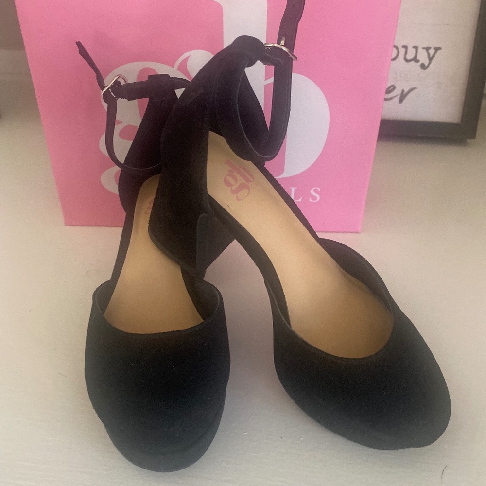 GB Girls' Rhys-Girl Platform Ankle Straps (Youth)